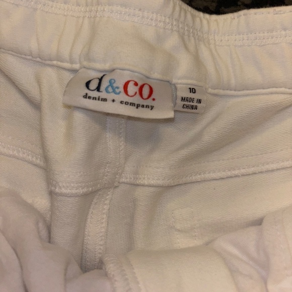 Denim & co size 10 white crop pants excellent condition - Picture 6 of 7
